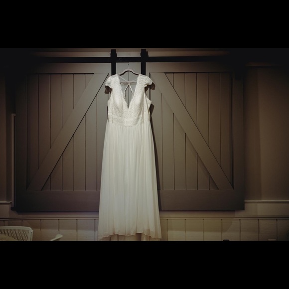 Lace Illusion Back Chiffon Tall Plus Wedding Dress by David’s Bridal - Picture 6 of 10